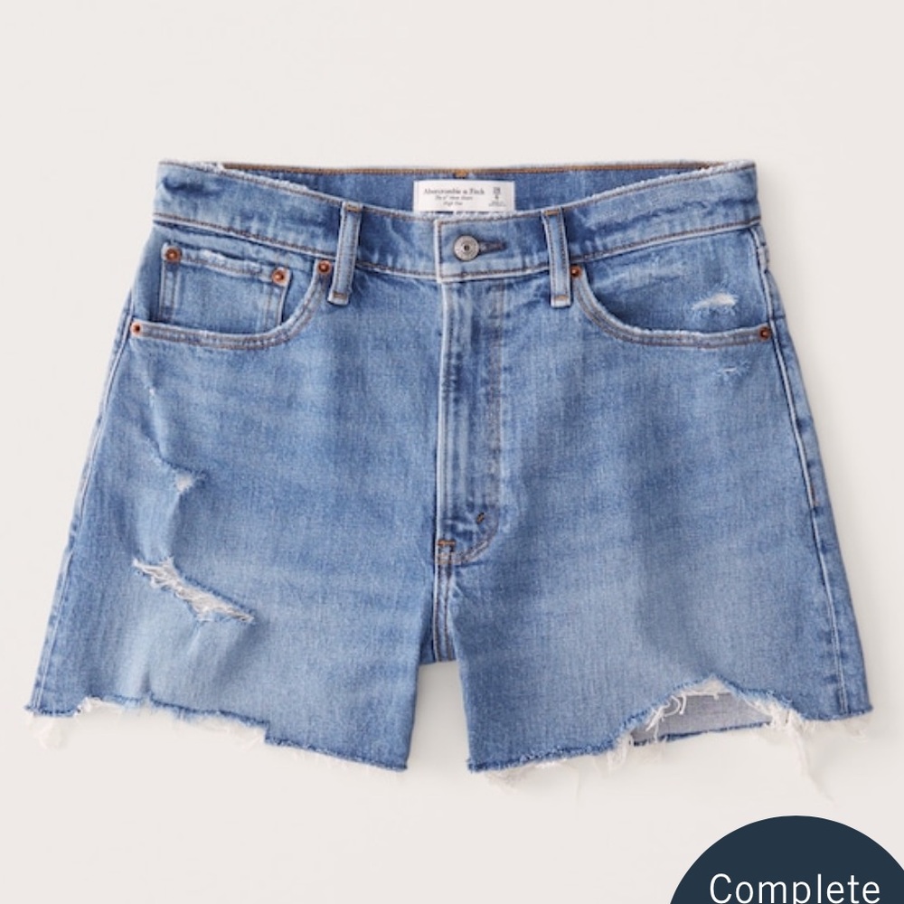 Abercrombie Curve Love High Rise 4 Inch Mom Shorts